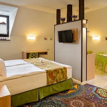 Blumenhaus Aparthotel 4*