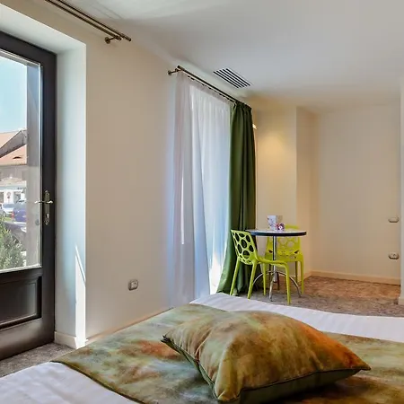 Blumenhaus Aparthotel 4*